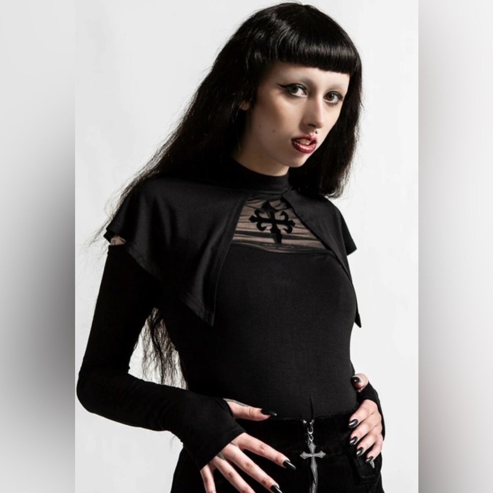 Killstar cape top